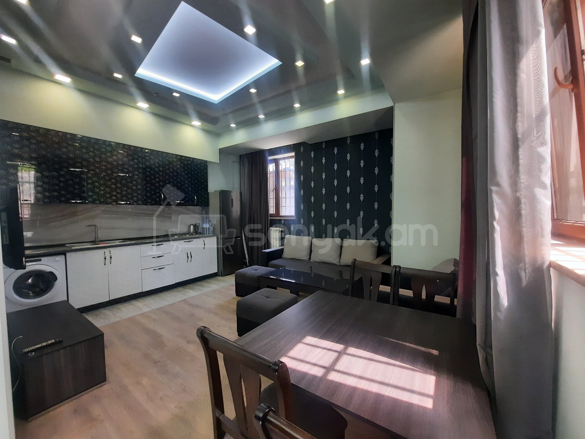 3 Սենյականոց Բնակարան, 75քմ, 1/9 հարկ, Դիզայներական Վերանորոգված, Կահավորված