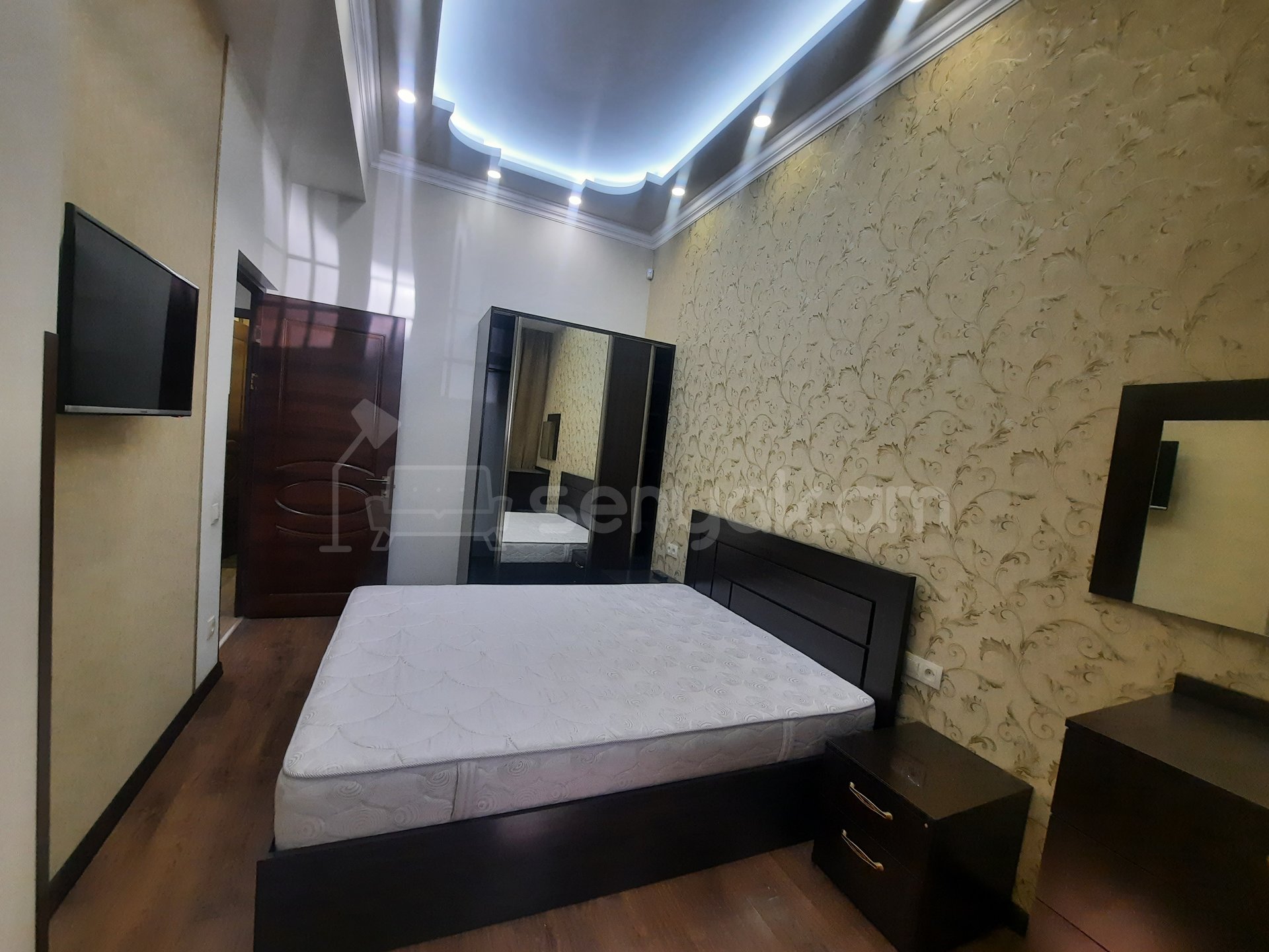 3 Սենյականոց Բնակարան, 75քմ, 1/9 հարկ, Դիզայներական Վերանորոգված, Կահավորված