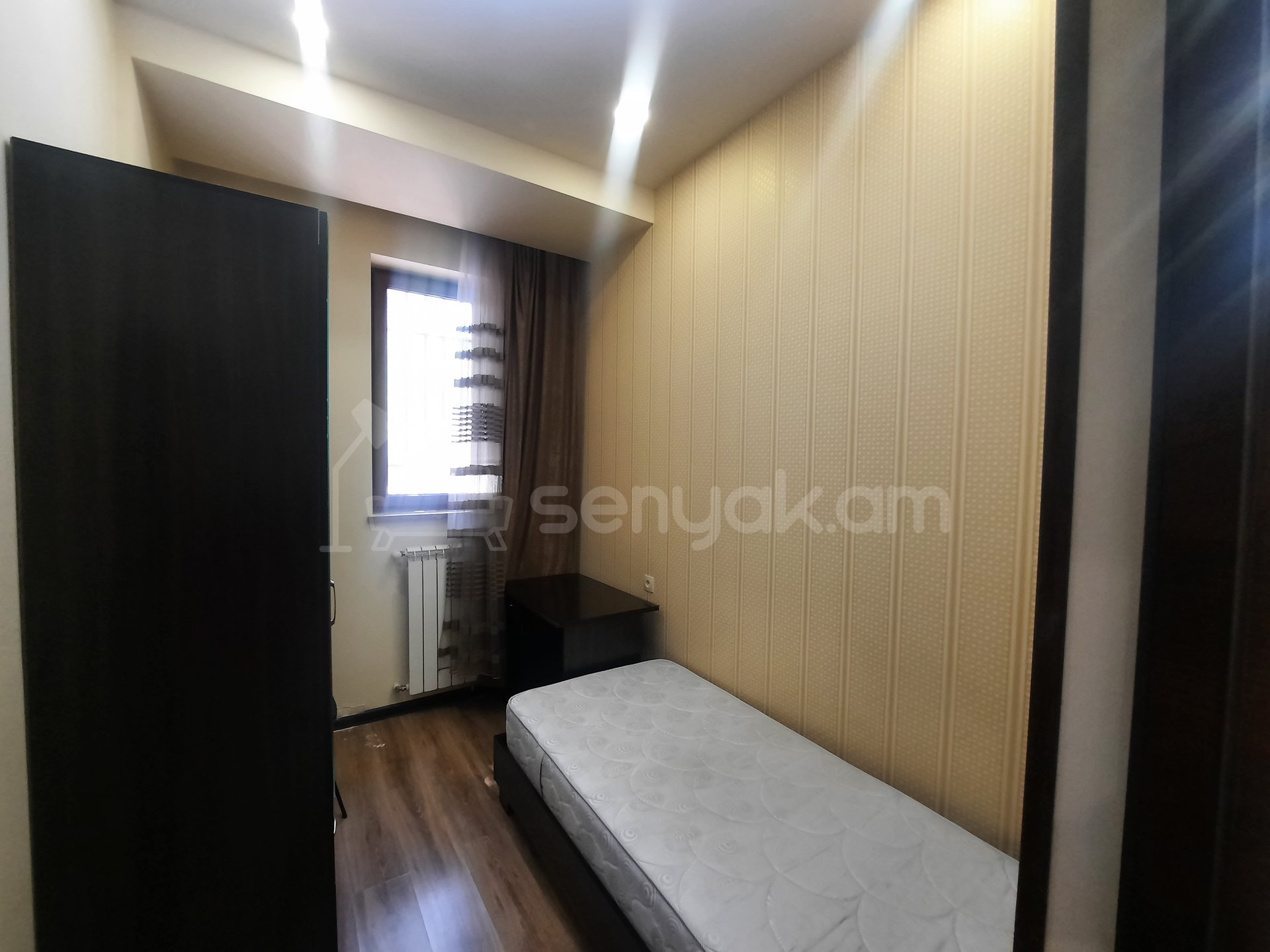 3 Սենյականոց Բնակարան, 75քմ, 1/9 հարկ, Դիզայներական Վերանորոգված, Կահավորված