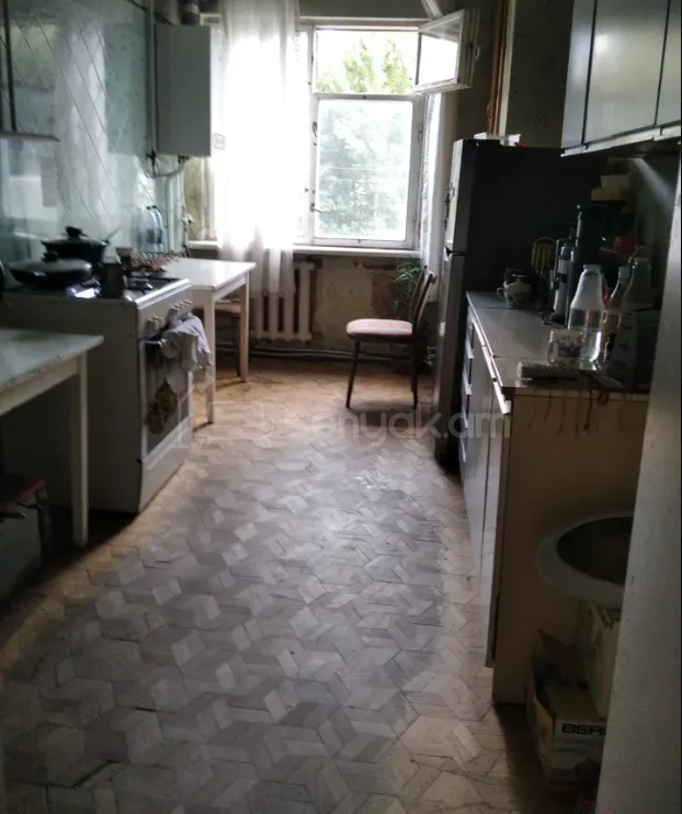 4 Սենյականոց Բնակարան, 120քմ, 5/14 հարկ, Պետական Վիճակում