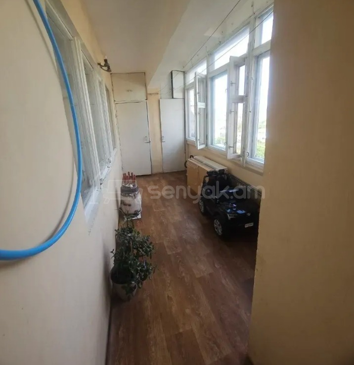 3 Սենյականոց Բնակարան, 76քմ, 3/9 հարկ, Կոսմետիկ Վերանորոգված