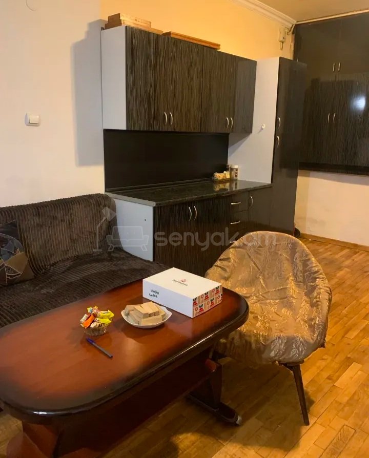 3 Սենյականոց Բնակարան Քարե Շենքում, 75քմ, 1/7 հարկ, Կոսմետիկ Վերանորոգված, Կահավորված