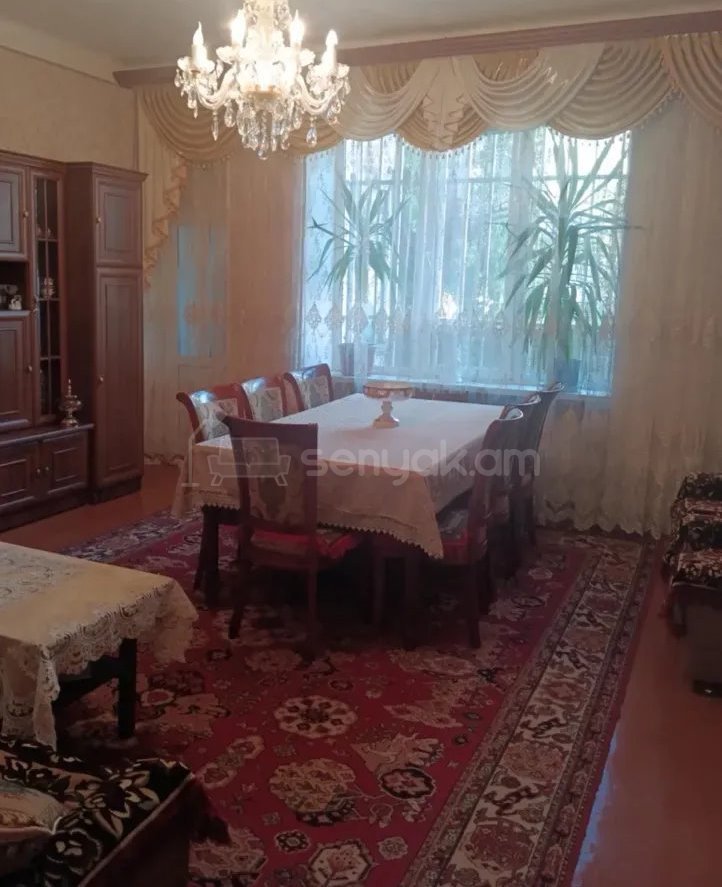 2 Սենյականոց Բնակարան Քարե Շենքում, 63քմ, 1/3 հարկ, Նորմալ Վիճակում