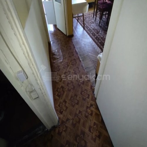 1 Սենյականոց Բնակարան Քարե Շենքում, 38քմ, 4/4 հարկ, Պետական Վիճակում