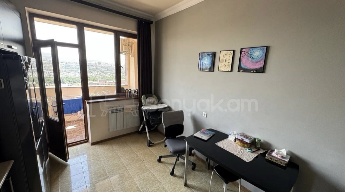 3 Սենյականոց Բնակարան Նորակառույցում, 110քմ, 14/14 հարկ, Կապիտալ Վերանորոգված