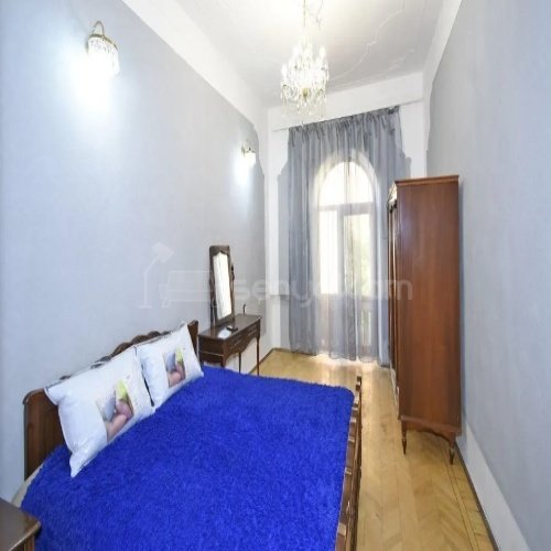 3 Սենյականոց Բնակարան Քարե Շենքում, 98քմ, 4/5 հարկ, Կապիտալ Վերանորոգված, Կահավորված, Արևկող