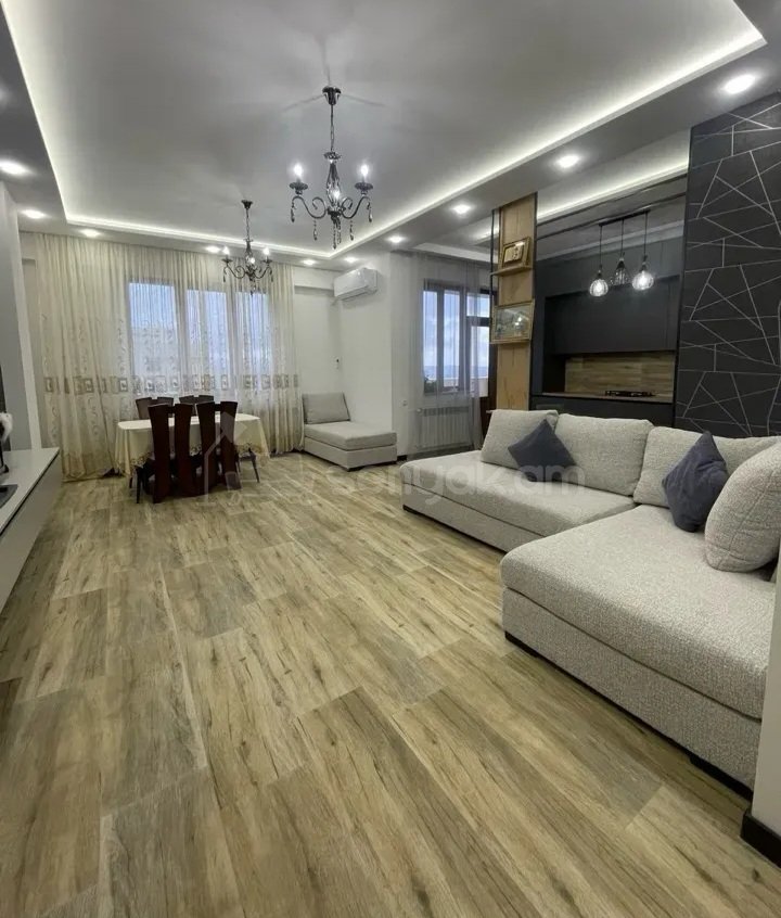 3 Սենյականոց Բնակարան Նորակառույցում, 101քմ, 17/17 հարկ, Դիզայներական Վերանորոգված