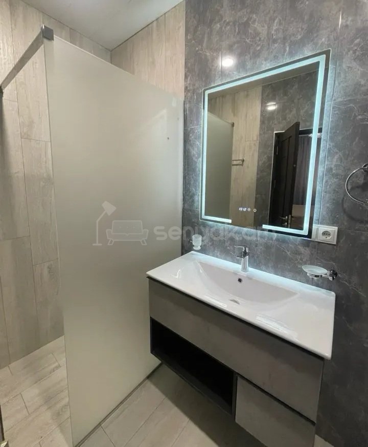 3 Սենյականոց Բնակարան Նորակառույցում, 101քմ, 17/17 հարկ, Դիզայներական Վերանորոգված