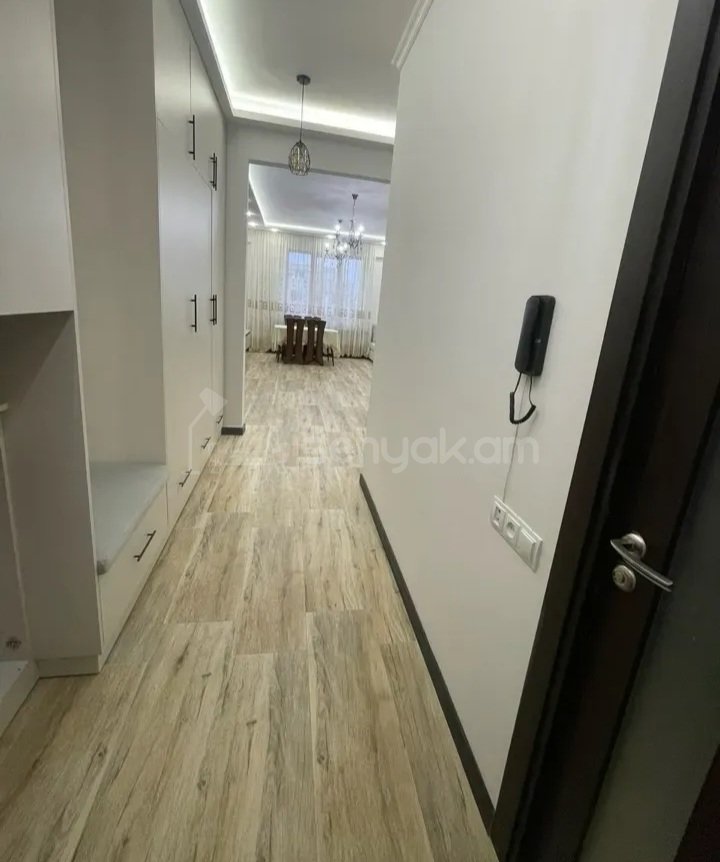 3 Սենյականոց Բնակարան Նորակառույցում, 101քմ, 17/17 հարկ, Դիզայներական Վերանորոգված