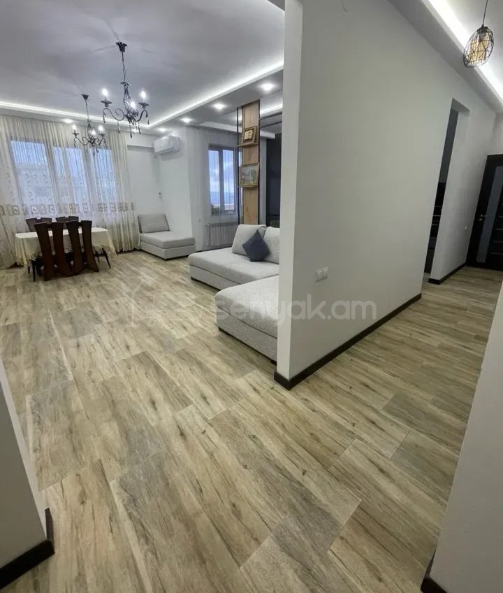 3 Սենյականոց Բնակարան Նորակառույցում, 101քմ, 17/17 հարկ, Դիզայներական Վերանորոգված