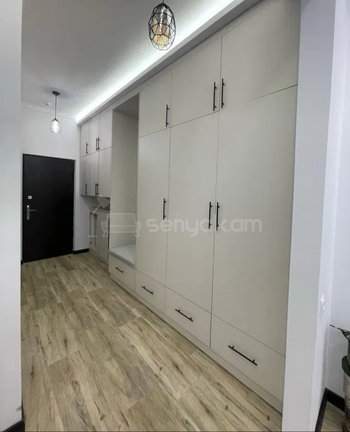 3 Սենյականոց Բնակարան Նորակառույցում, 101քմ, 17/17 հարկ, Դիզայներական Վերանորոգված