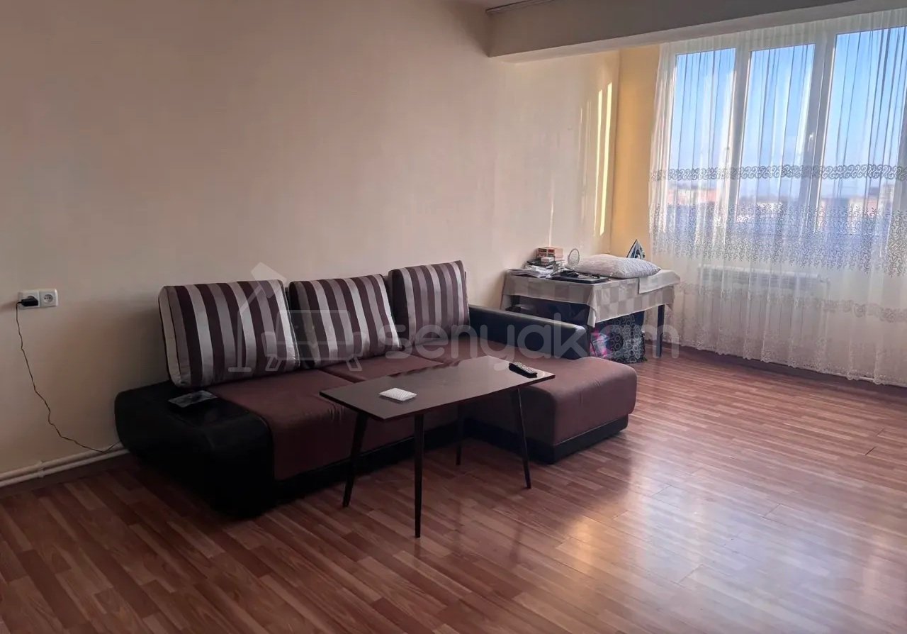 2 Սենյականոց Բնակարան Քարե Շենքում, 50քմ, 5/5 հարկ, Դիզայներական Վերանորոգված, Կահավորված, Արևկող