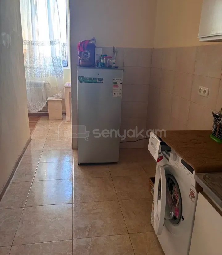 2 Սենյականոց Բնակարան Քարե Շենքում, 50քմ, 5/5 հարկ, Դիզայներական Վերանորոգված, Կահավորված, Արևկող