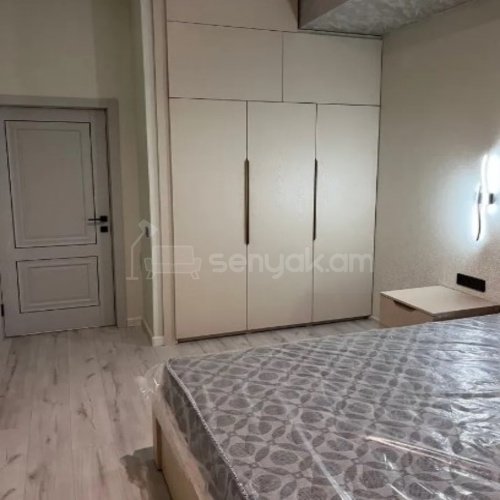 2 Սենյականոց Բնակարան, 44քմ, 3/14 հարկ, Կապիտալ Վերանորոգված, Կահավորված, Արևկող