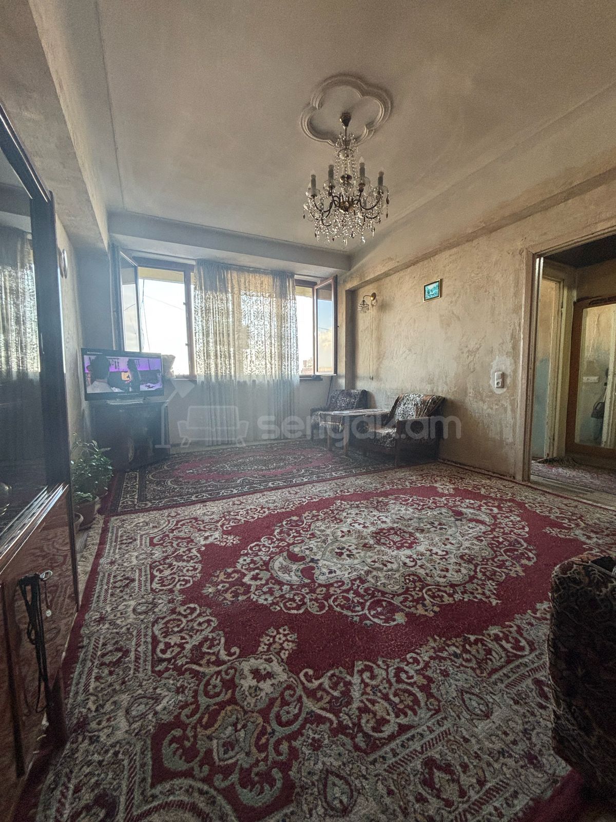 1 Սենյականոց Բնակարան, 42քմ, 6/9 հարկ, Նորմալ Վիճակում