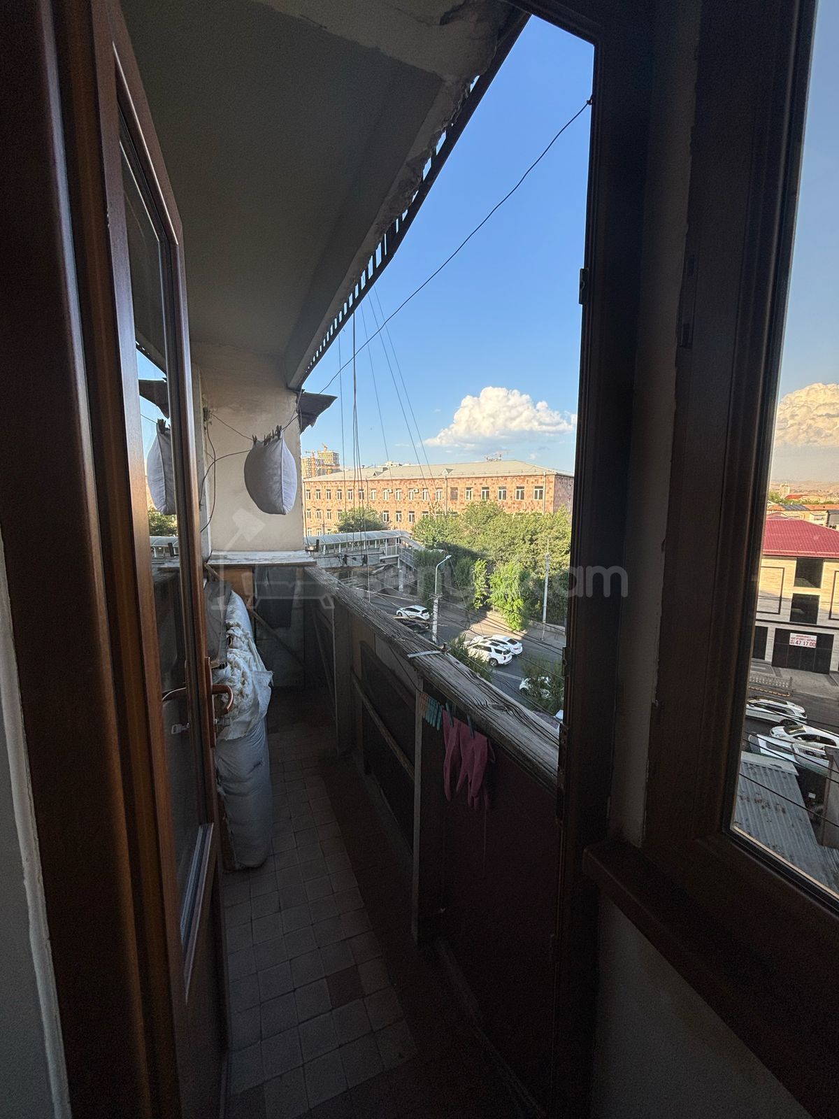 1 Սենյականոց Բնակարան, 42քմ, 6/9 հարկ, Նորմալ Վիճակում