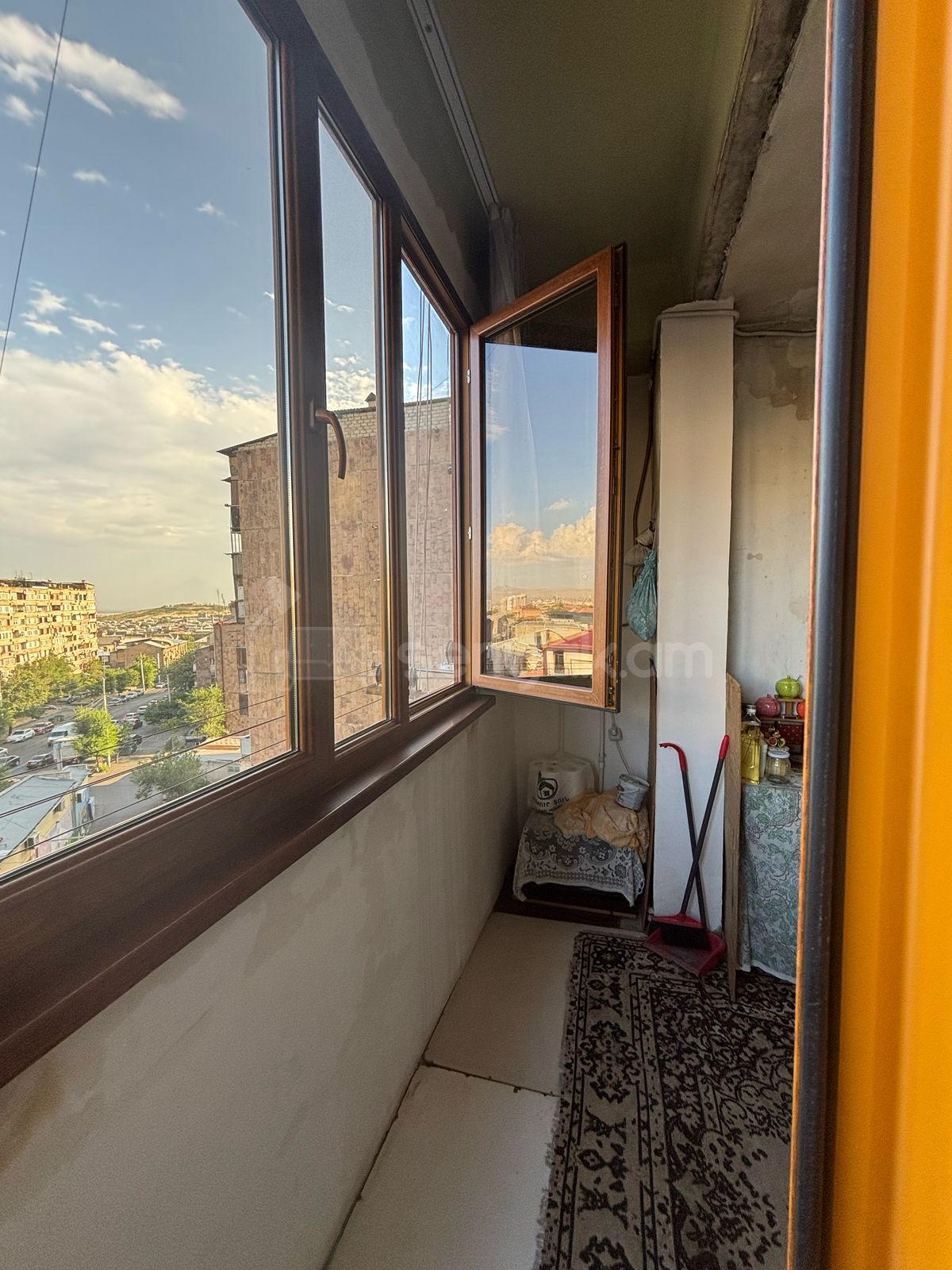 1 Սենյականոց Բնակարան, 42քմ, 6/9 հարկ, Նորմալ Վիճակում