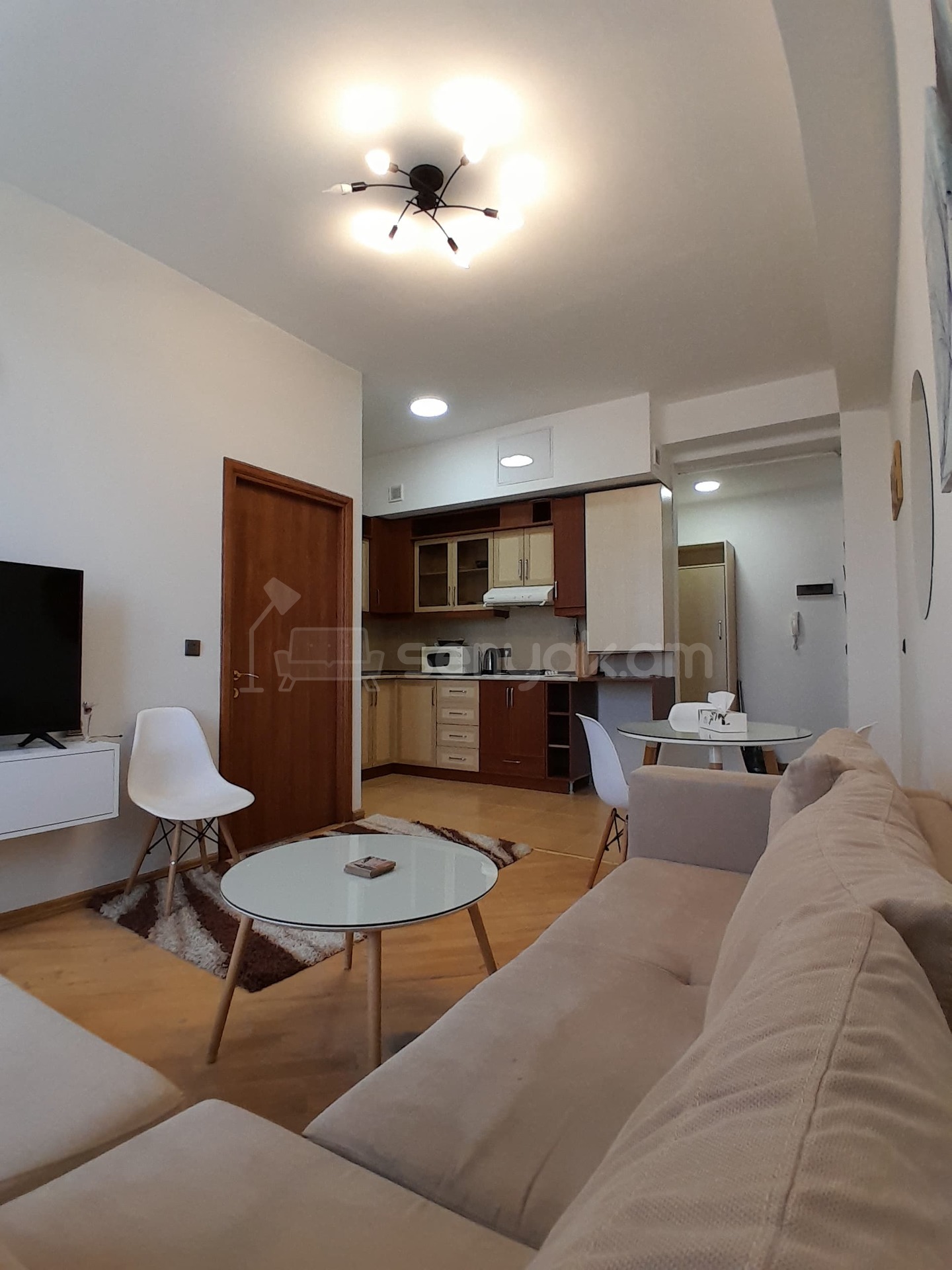 2 Սենյականոց Բնակարան Նորակառույցում, 46քմ, 1/13 հարկ, Նորմալ Վիճակում, Կահավորված