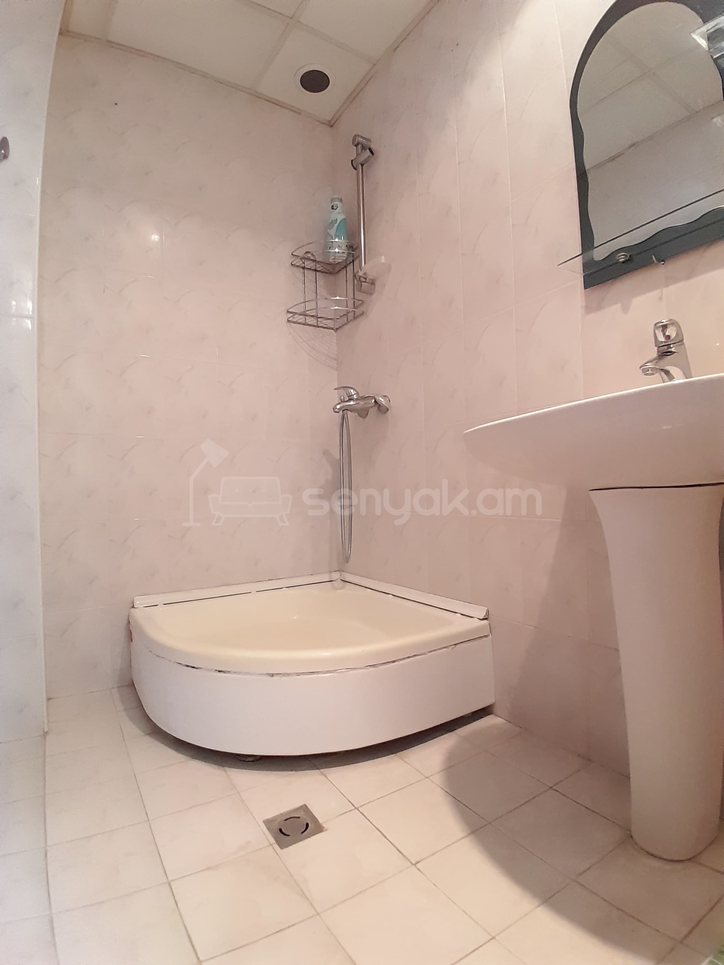 2 Սենյականոց Բնակարան Նորակառույցում, 46քմ, 1/13 հարկ, Նորմալ Վիճակում, Կահավորված