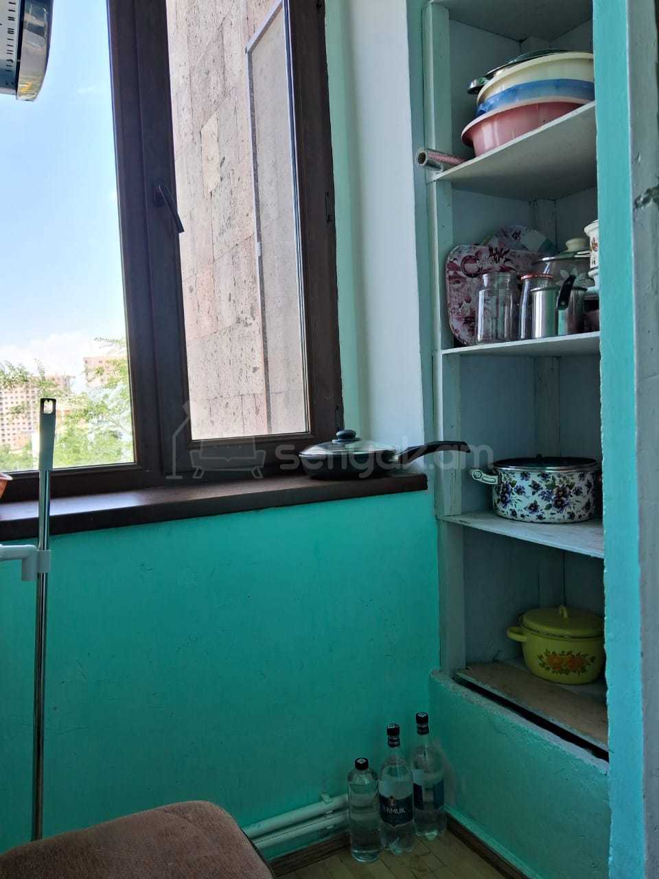 3 Սենյականոց Բնակարան, 65քմ, 3/7 հարկ, Նորմալ Վիճակում