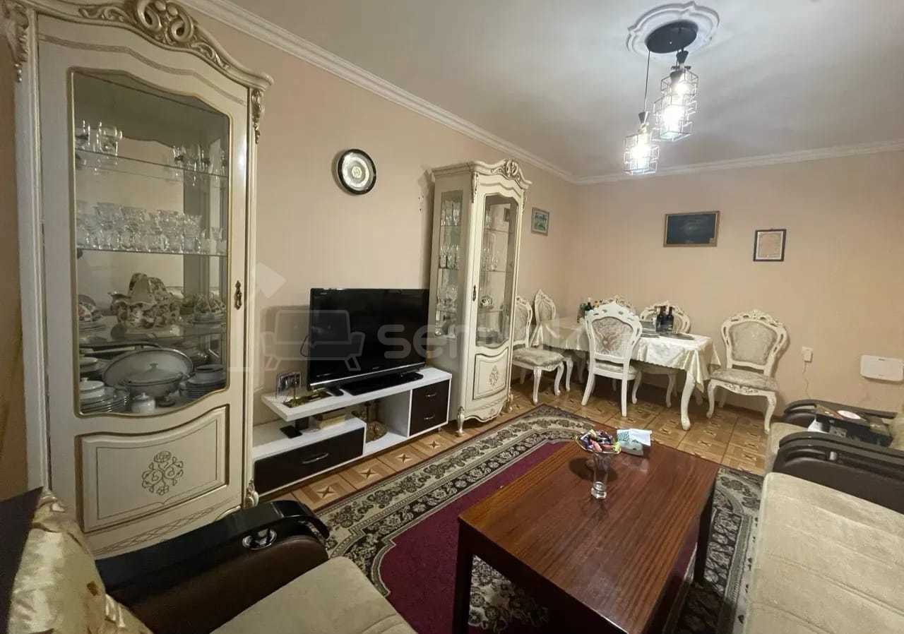 3 Սենյականոց Բնակարան, 65քմ, 3/7 հարկ, Նորմալ Վիճակում