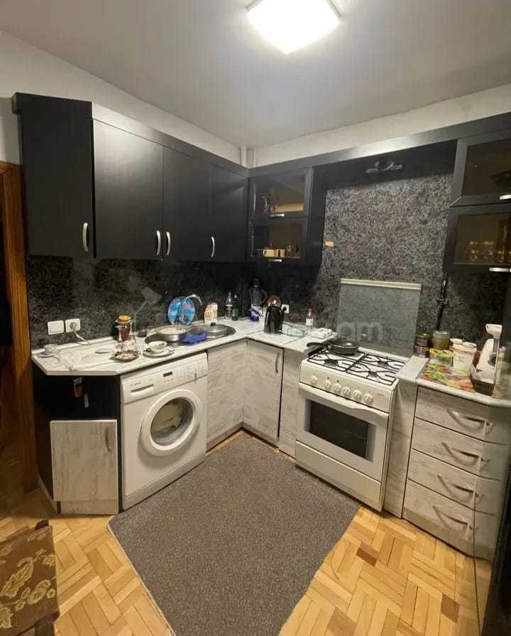 3 Սենյականոց Բնակարան, 65քմ, 3/7 հարկ, Նորմալ Վիճակում