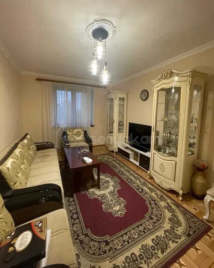 3 Սենյականոց Բնակարան, 65քմ, 3/7 հարկ, Նորմալ Վիճակում