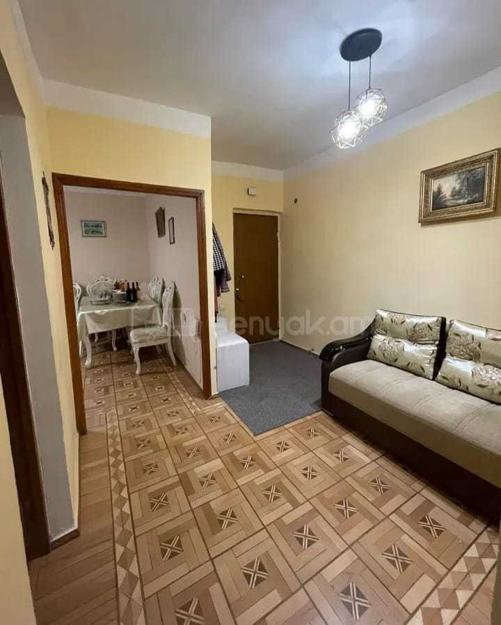 3 Սենյականոց Բնակարան, 65քմ, 3/7 հարկ, Նորմալ Վիճակում