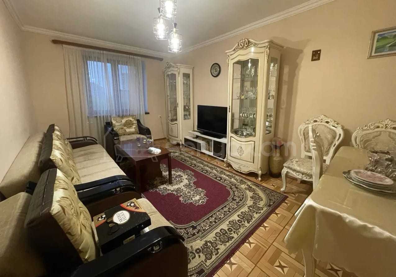 3 Սենյականոց Բնակարան, 65քմ, 3/7 հարկ, Նորմալ Վիճակում