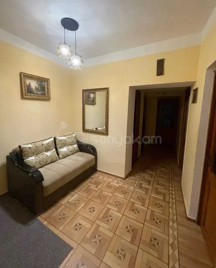 3 Սենյականոց Բնակարան, 65քմ, 3/7 հարկ, Նորմալ Վիճակում