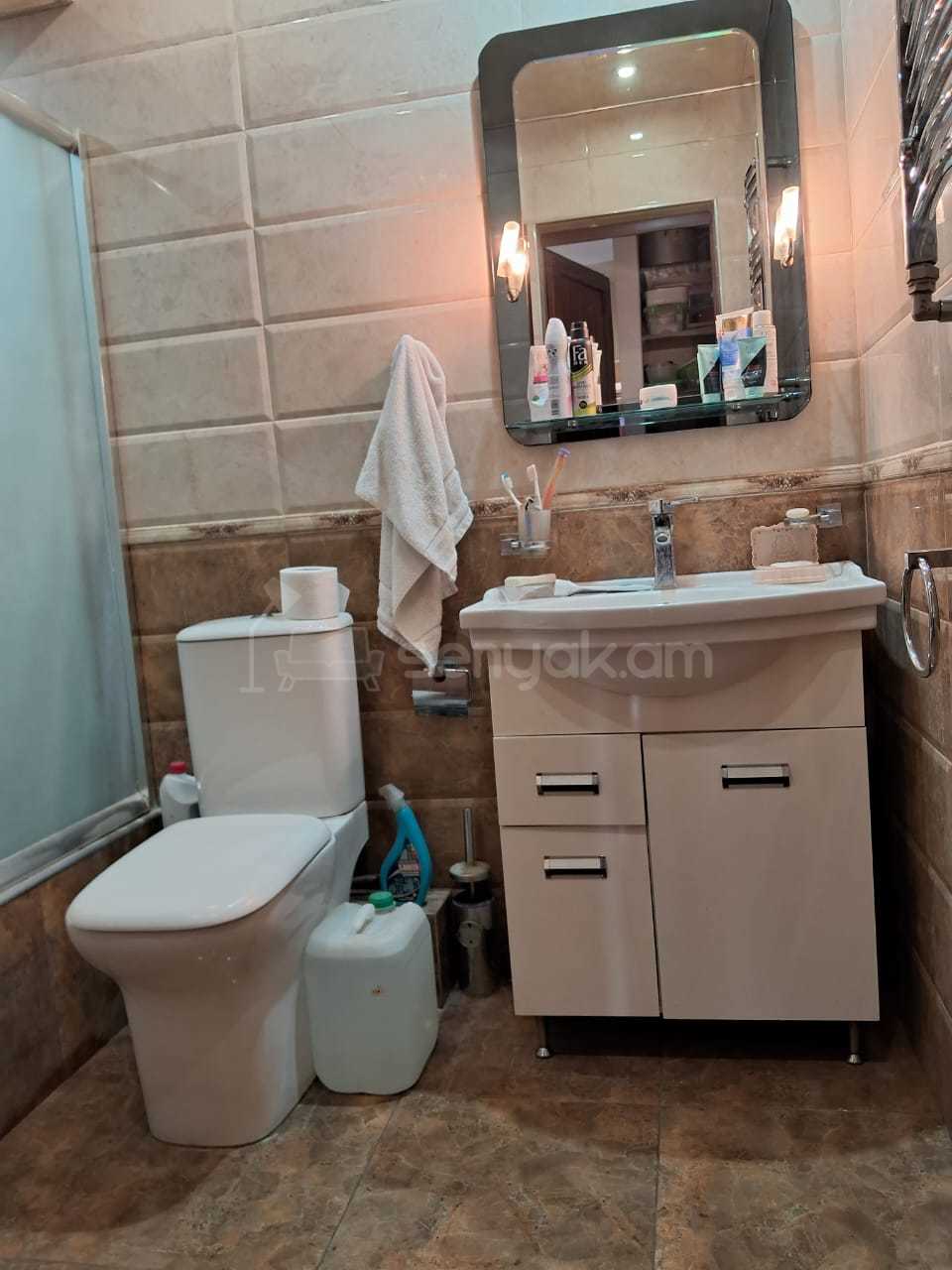 3 Սենյականոց Բնակարան, 64քմ, 12/14 հարկ, Նորմալ Վիճակում