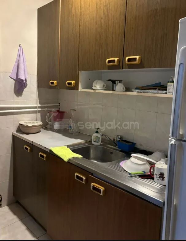 3 Սենյականոց Բնակարան Քարե Շենքում, 70քմ, 5/5 հարկ, Կոսմետիկ Վերանորոգված, Կահավորված