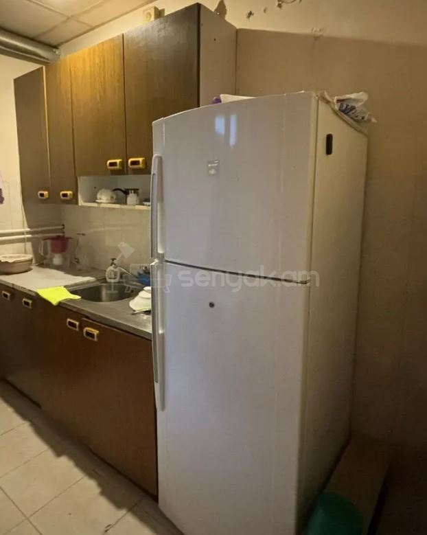 3 Սենյականոց Բնակարան Քարե Շենքում, 70քմ, 5/5 հարկ, Կոսմետիկ Վերանորոգված, Կահավորված