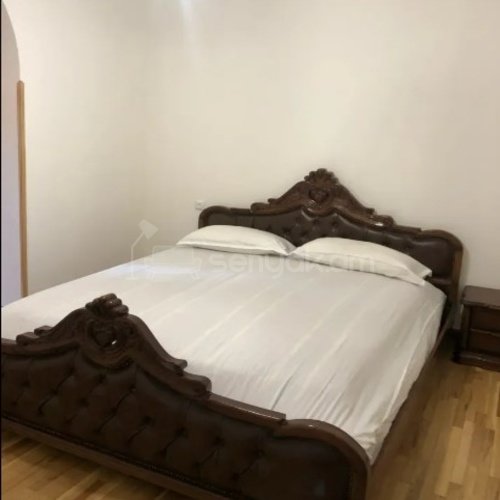 3 Սենյականոց Բնակարան Քարե Շենքում, 90քմ, 2/4 հարկ, Կապիտալ Վերանորոգված, Կահավորված, Արևկող