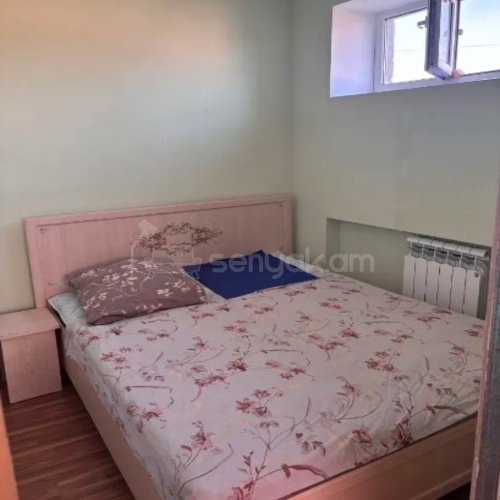 2 Սենյականոց Բնակարան Քարե Շենքում, 50քմ, 5/5 հարկ, Կապիտալ Վերանորոգված, Կահավորված, Արևկող
