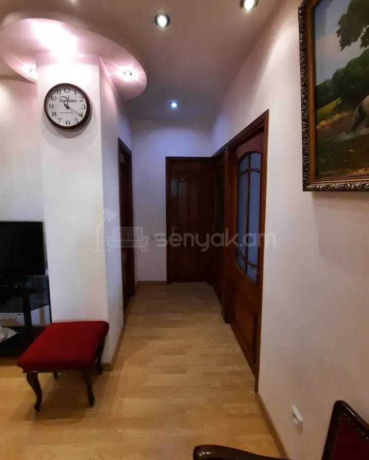 3 Սենյականոց Բնակարան, 97քմ, 8/16 հարկ, Նորմալ Վիճակում