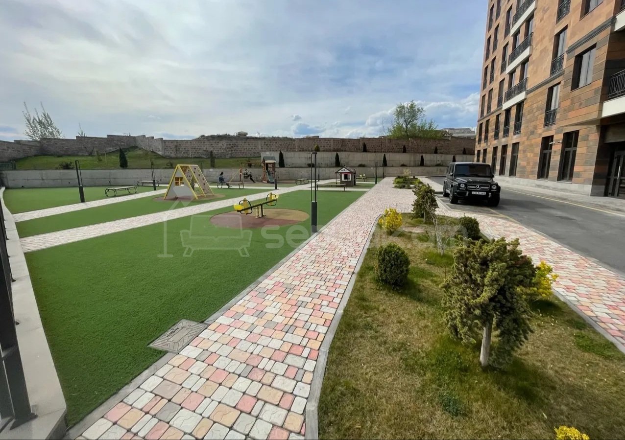 3 Սենյականոց Բնակարան Նորակառույցում, 98քմ, 12/20 հարկ, Դիզայներական Վերանորոգված