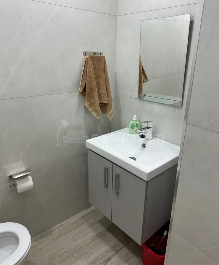 2 Սենյականոց Բնակարան, 52քմ, 4/9 հարկ, Նորմալ Վիճակում, Կահավորված