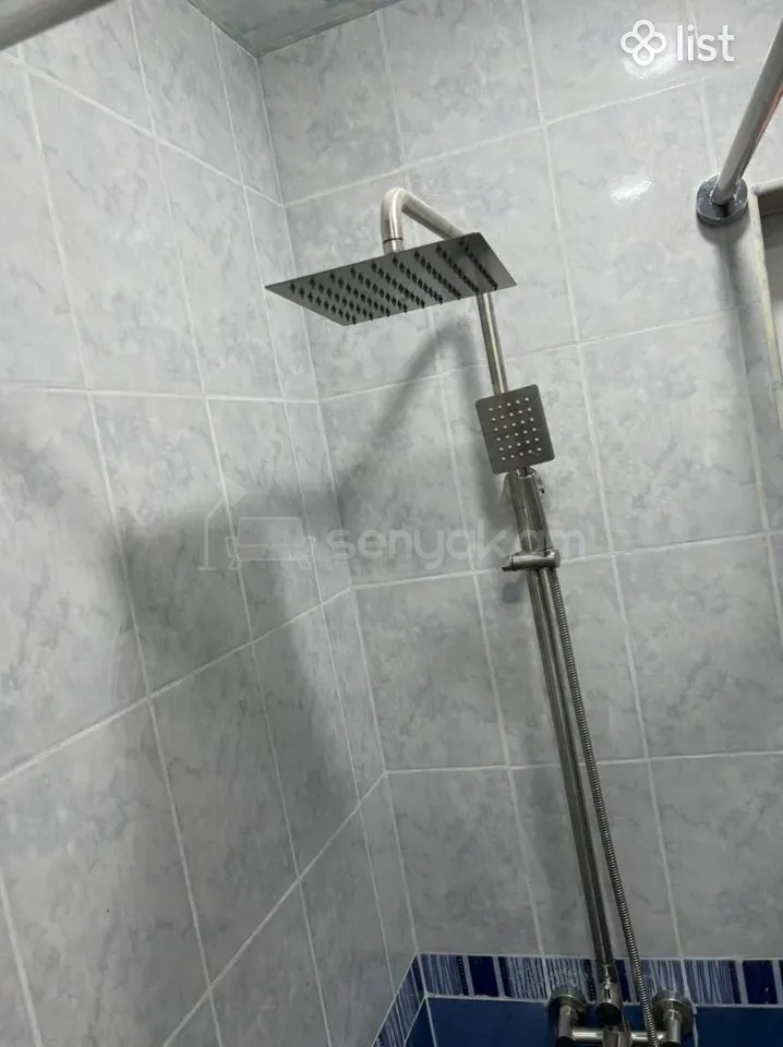 1 Սենյականոց Բնակարան Քարե Շենքում, 40քմ, 1/1 հարկ, Կապիտալ Վերանորոգված, Կահավորված