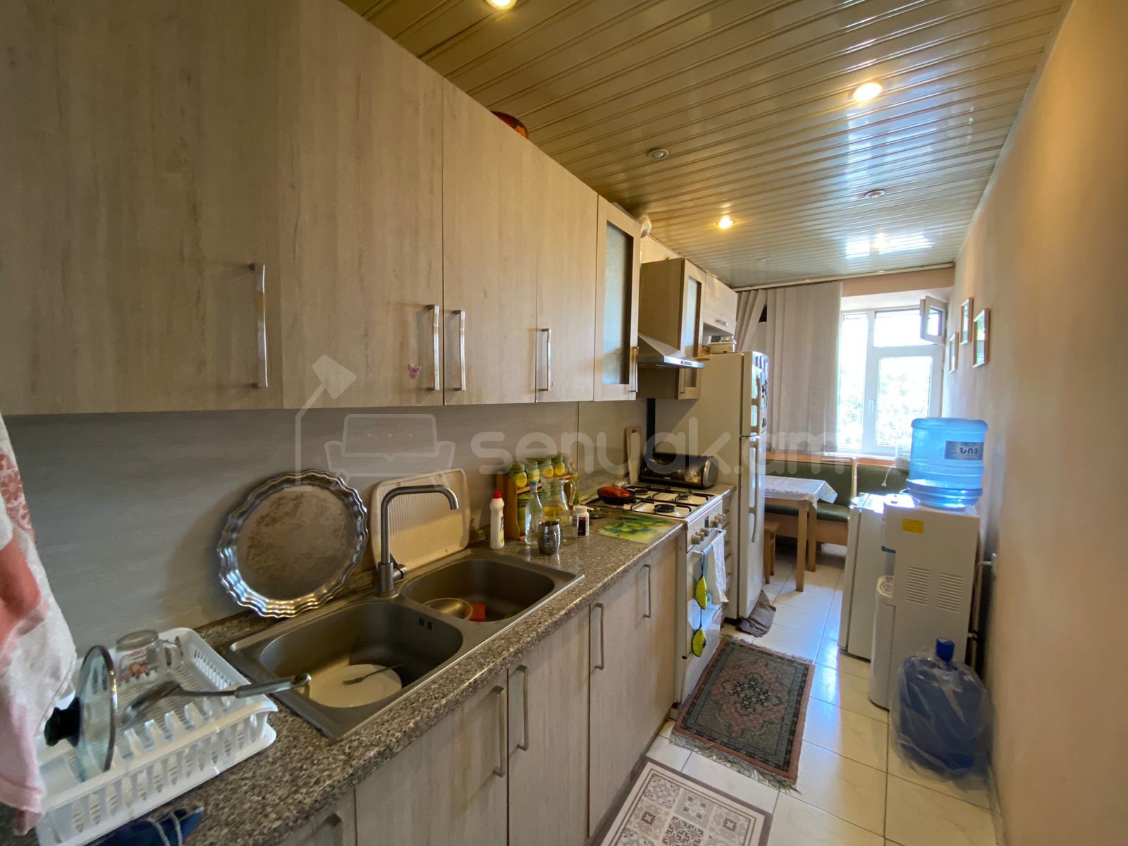 6 Սենյականոց Բնակարան, 97քմ, 3/9 հարկ, Նորմալ Վիճակում