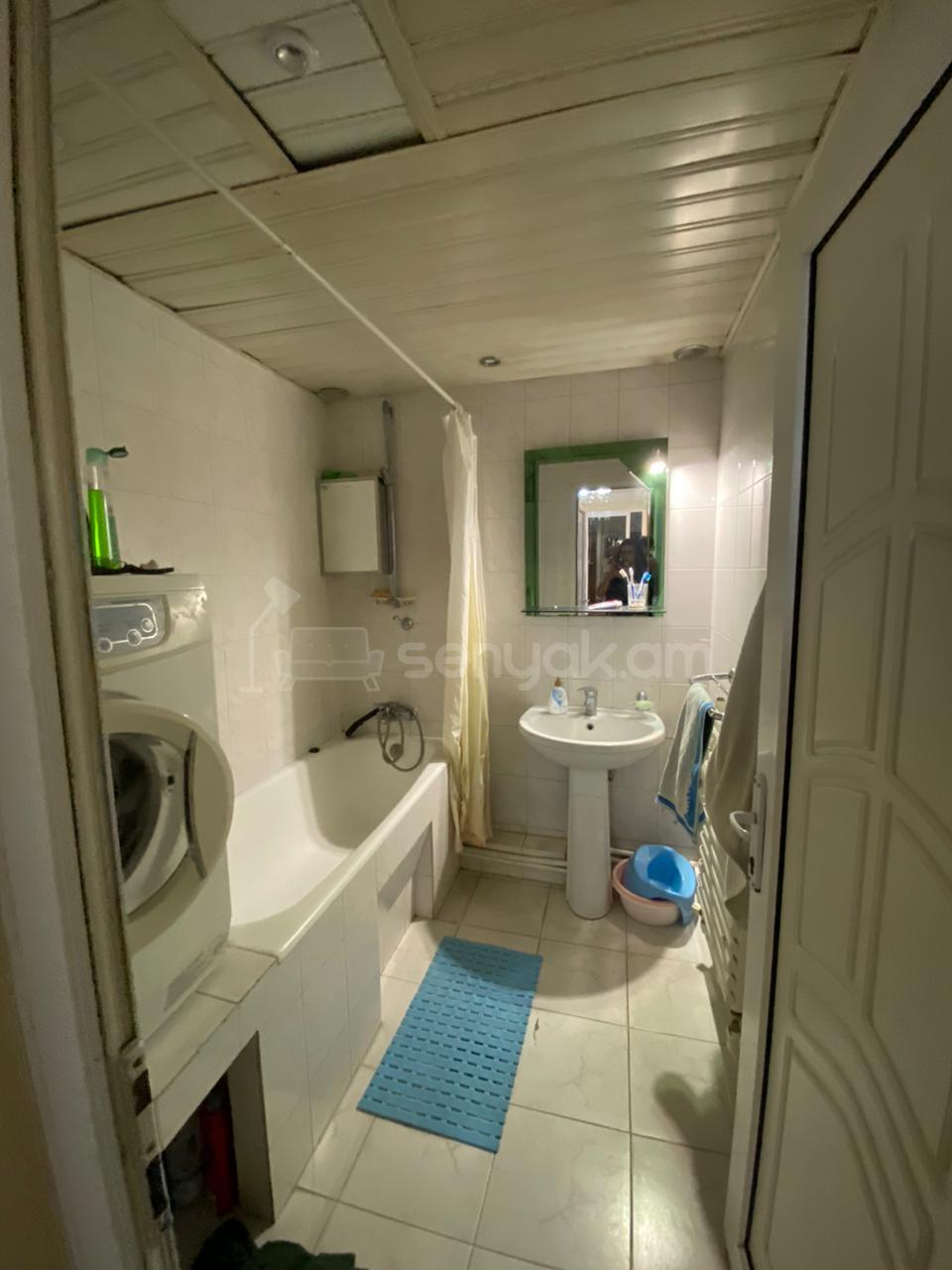 6 Սենյականոց Բնակարան, 97քմ, 3/9 հարկ, Նորմալ Վիճակում