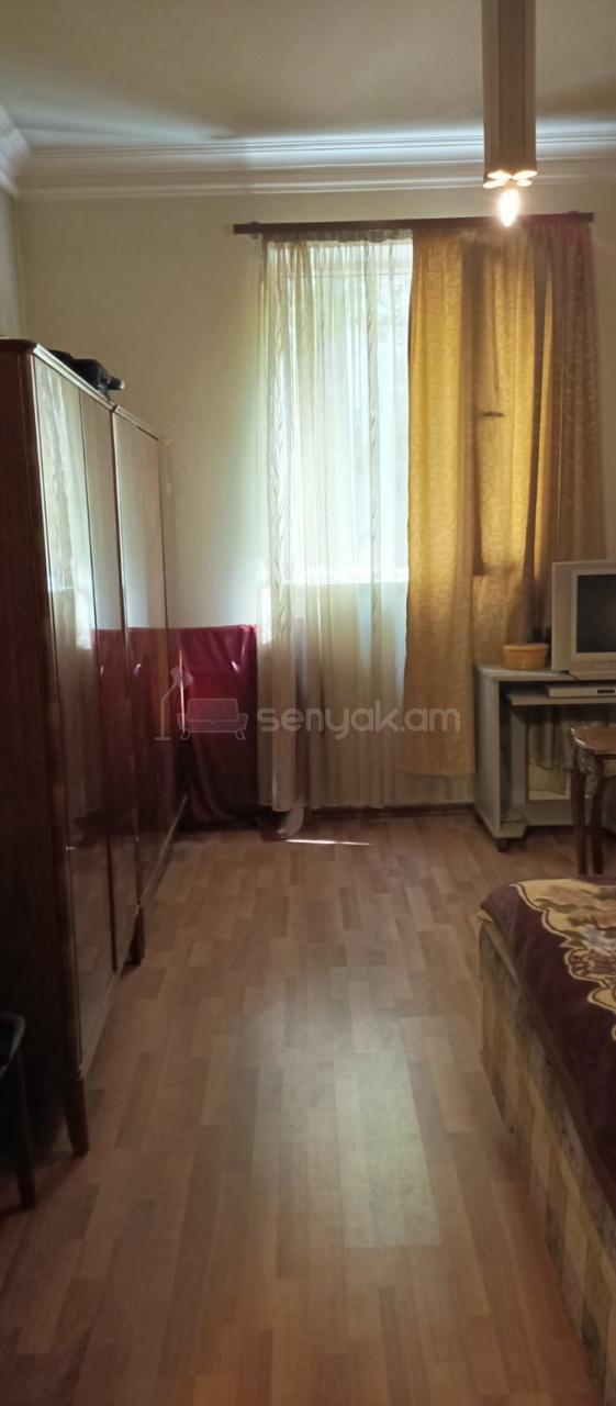 3 Սենյականոց Սեփական Տուն, 76քմ, Կոսմետիկ Վերանորոգված, Ավտոտնակով