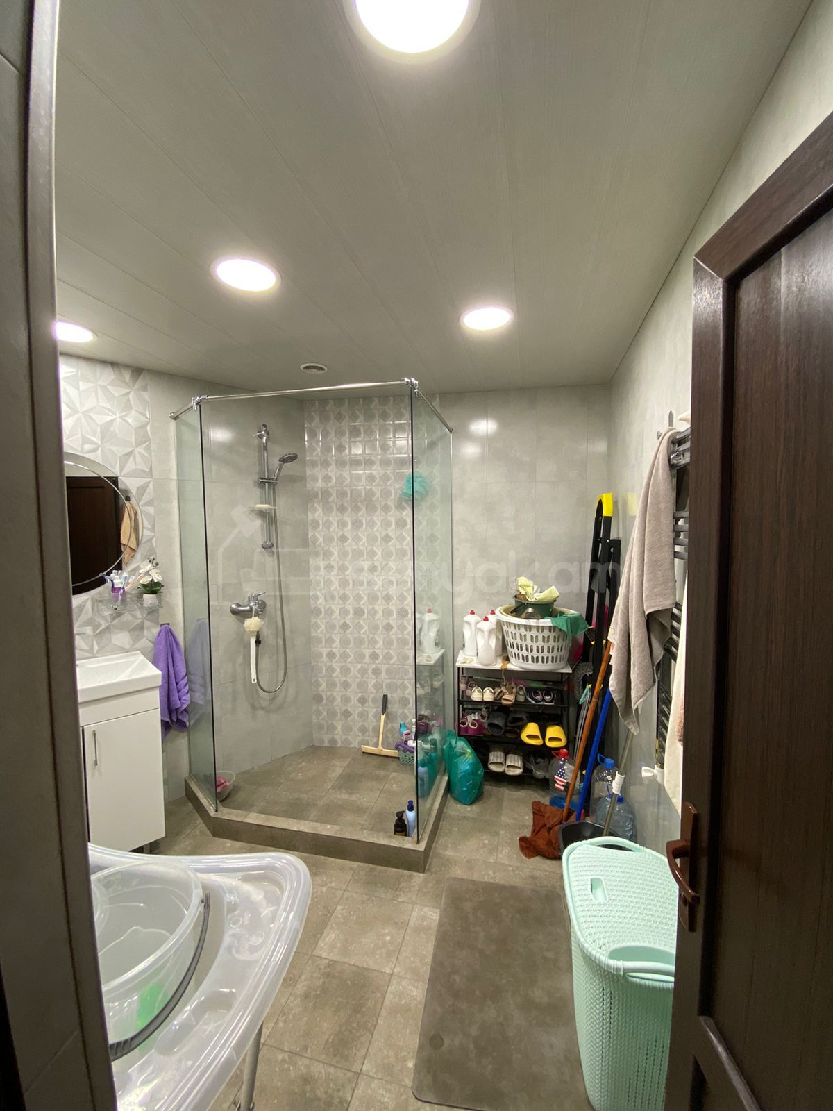 3 Սենյականոց Բնակարան, 75քմ, 1/16 հարկ, Նորմալ Վիճակում