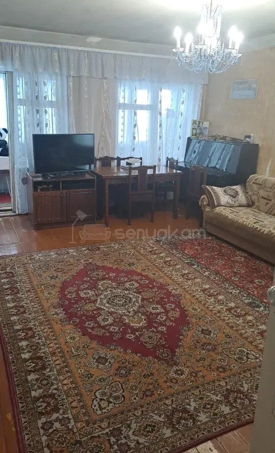 2 Սենյականոց Բնակարան, 82քմ, 8/12 հարկ, Պետական Վիճակում