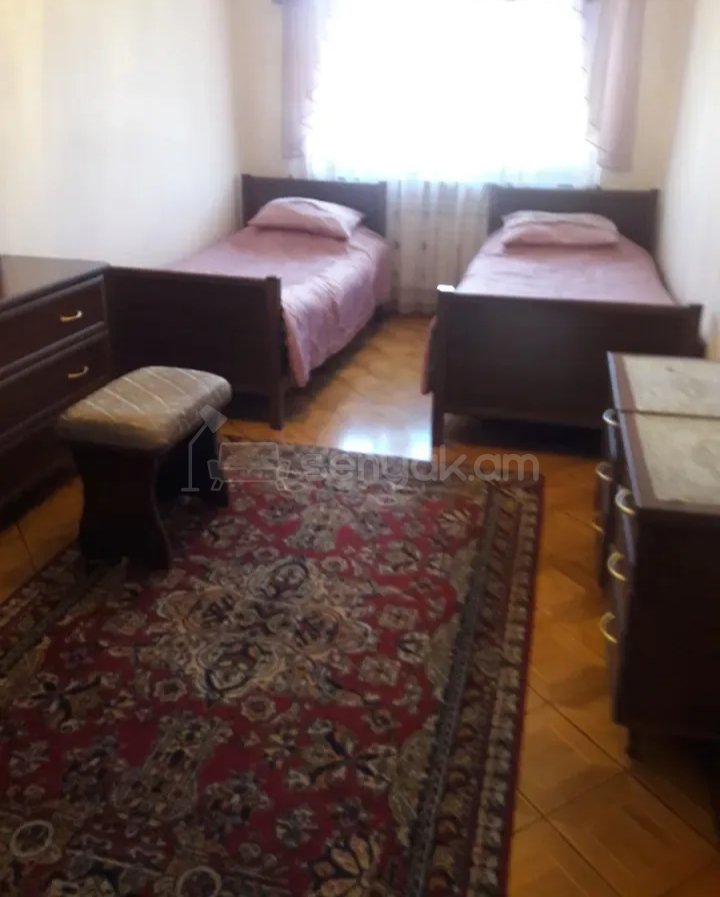 3 Սենյականոց Բնակարան Նորակառույց Քարե Շենքում, 100քմ, 6/7 հարկ, Կապիտալ Վերանորոգված, Կահավորված
