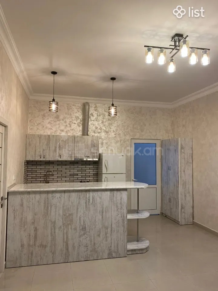 3 Սենյականոց Բնակարան Քարե Շենքում, 67քմ, 2/2 հարկ, Կապիտալ Վերանորոգված, Կահավորված, Արևկող