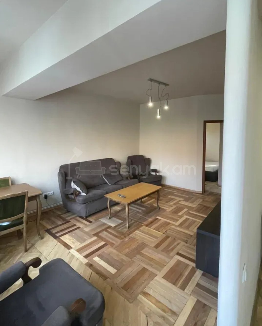 2 Սենյականոց Բնակարան Քարե Շենքում, 45քմ, 2/5 հարկ, Նորմալ Վիճակում, Կահավորված, Արևկող