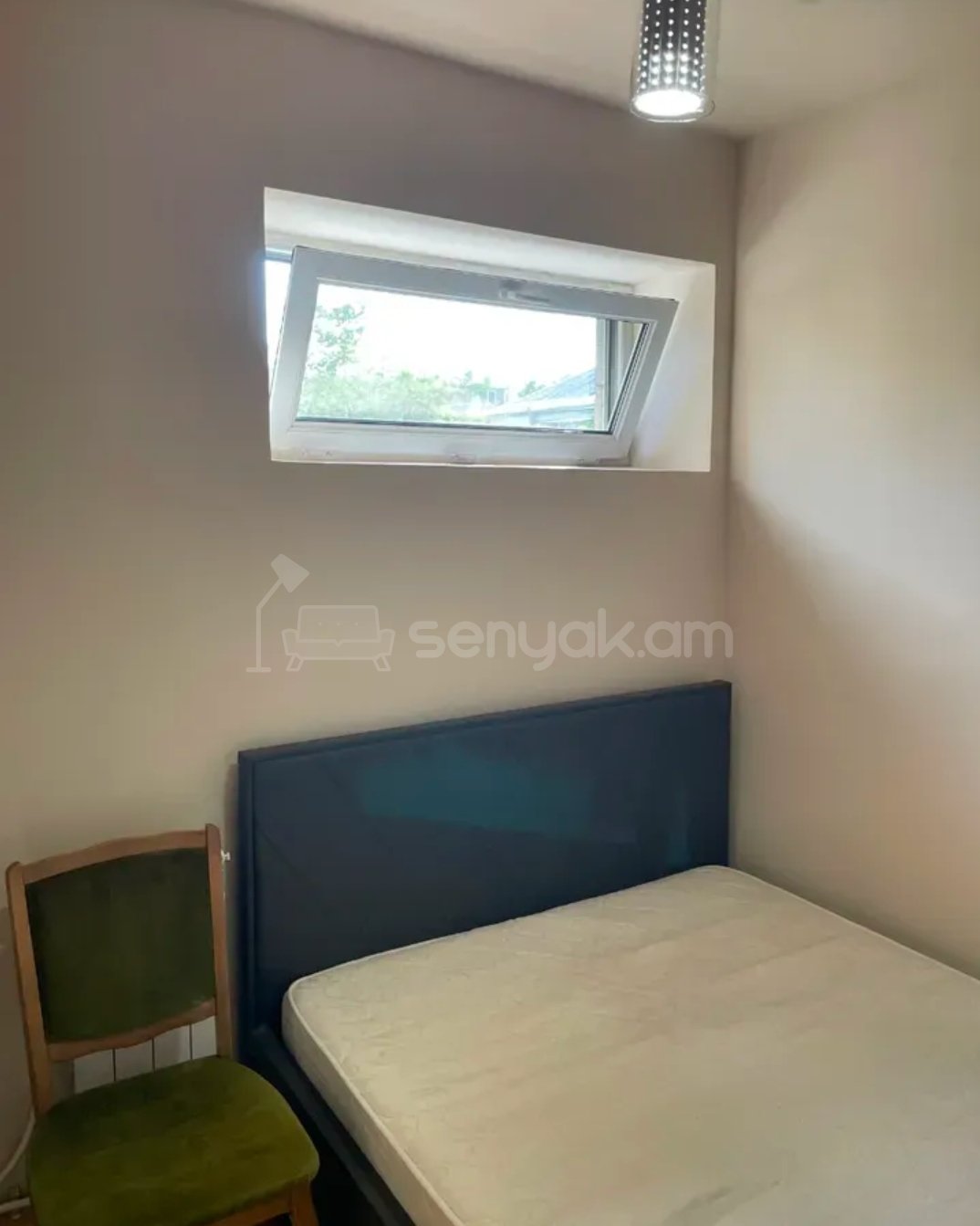 2 Սենյականոց Բնակարան Քարե Շենքում, 45քմ, 2/5 հարկ, Նորմալ Վիճակում, Կահավորված, Արևկող