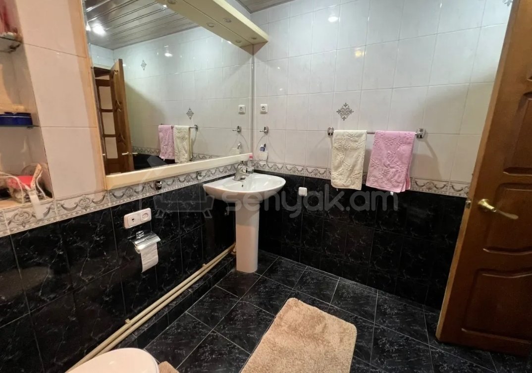 4 Սենյականոց Բնակարան, 89քմ, 2/9 հարկ, Կապիտալ Վերանորոգված