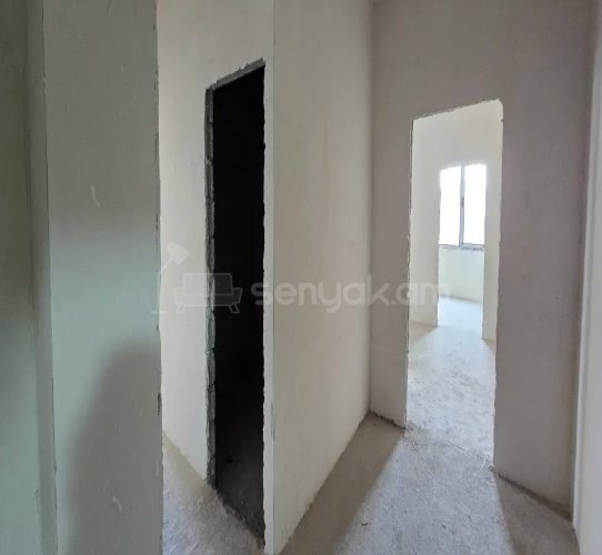3 Սենյականոց Բնակարան, 80քմ, 8/15 հարկ, Զրոյական Վիճակում